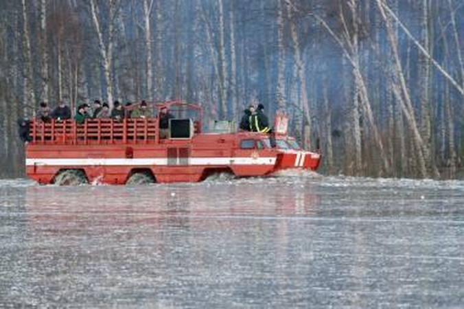Potvynis pamaryje: kariai ir amfibijos siunčiamos į Šilutės rajoną 