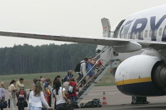 „Ryanair“ skraidina į dar vieną Londono oro uostą 