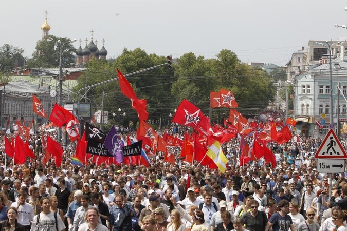 Eitynėse prieš V.Putiną dalyvauja per 100 tūkst. žmonių (atnaujinta)