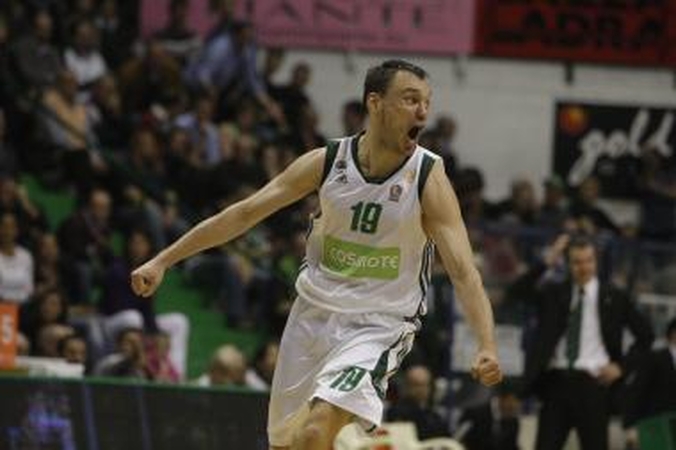 „Panathinaikos“ nepasigailėjo „Olympiakos“ ekipos
