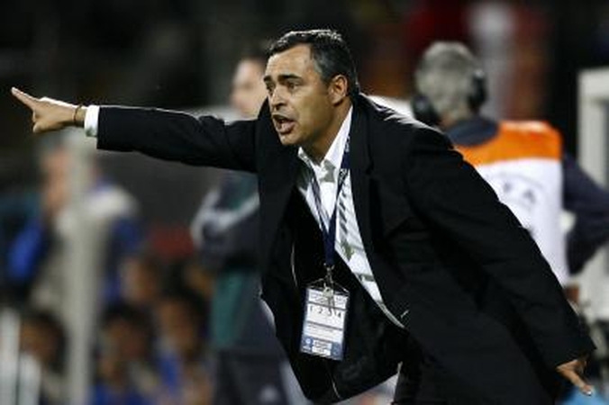 J.Couceiro laikinai lieka futbolo rinktinės treneriu (papildyta)