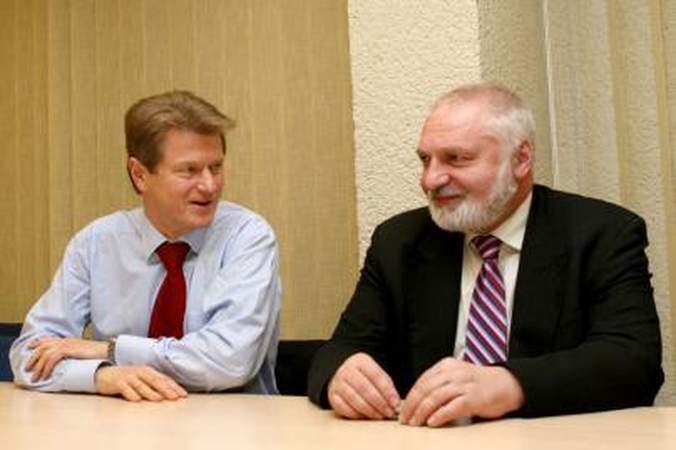 Disidentas A.Terleckas palieka R.Pakso partiją