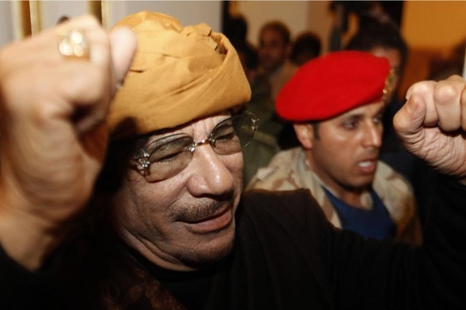 Centrinėje Tripolio aikštėje M. Kadhafi pažadėjo tęsti kovą