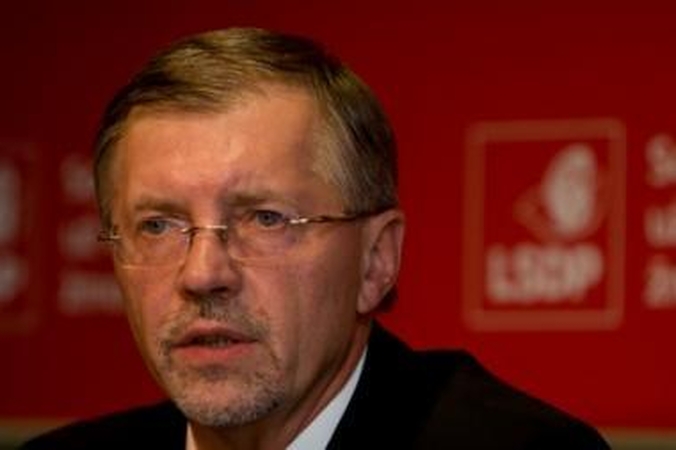G.Kirkilas savo vadovautos Vyriausybės klaidų neįžvelgia