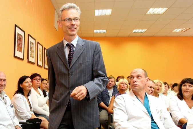 Tris dienas ligoninei vadovavęs E.Vaitkus: neigiu, kad valgau žmones