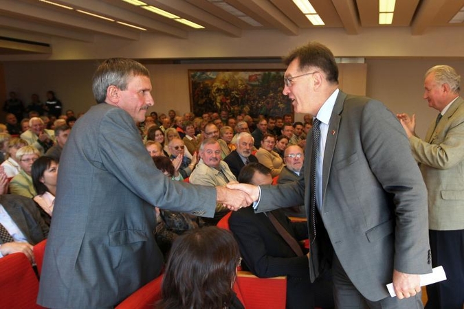 A.Butkevičius atsiprašinėjo už savo bendrapartiečius