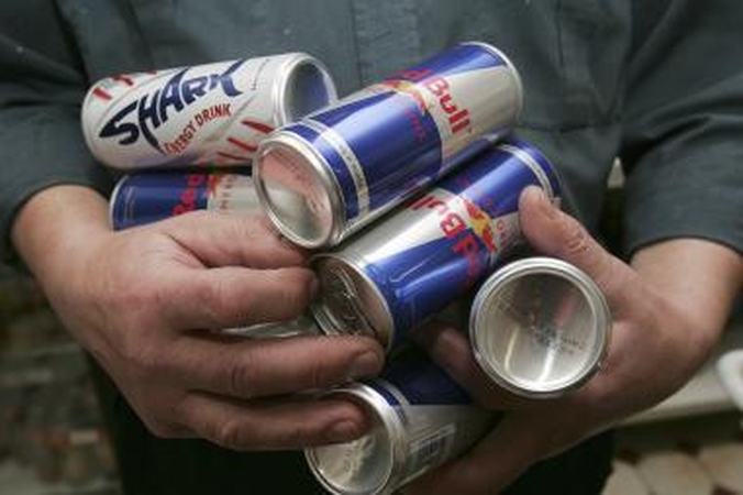 „Red Bull“: draudimas parduoti energinius gėrimus nepilnamečiams - absurdas