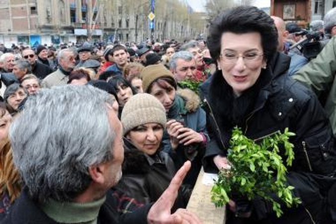 Gruzijos opozicija paskelbė apie nuolatinį mitingą