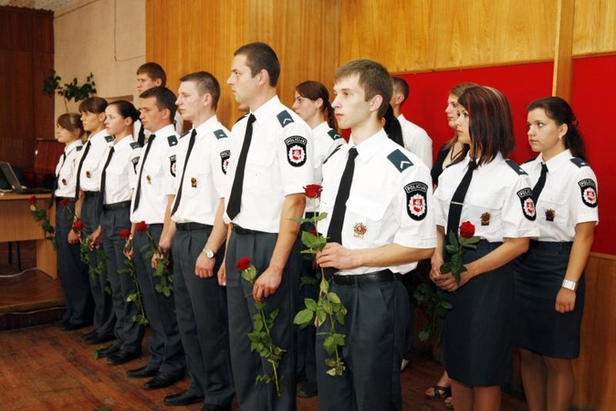 Uostamiestyje prisiekė tarnybą pradedantys policininkai 