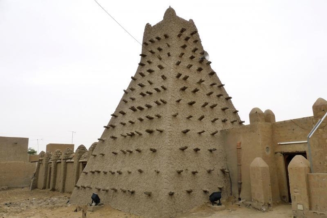 Malio islamistai sunaikino daugiau Tombuktu šventovių