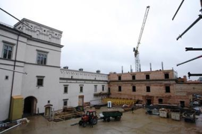 Tyrimas: gyventojai mažiausiai remtų Valdovų rūmų statybas