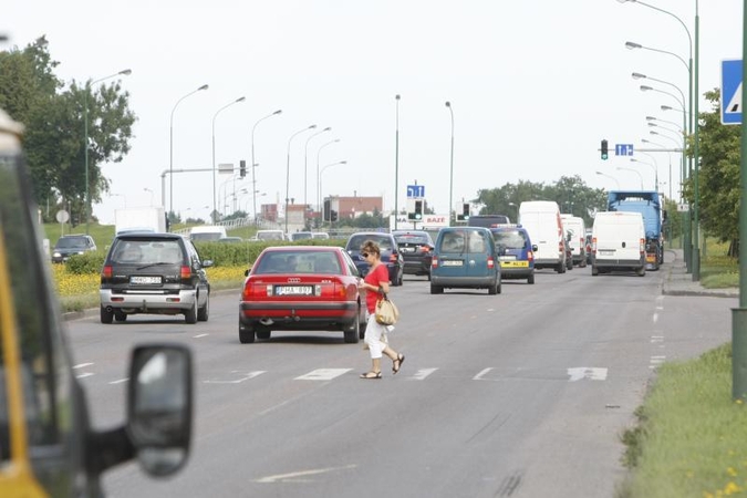 Džiugi žinia vairuotojams: Šilutės plentu galės važiuoti greičiau