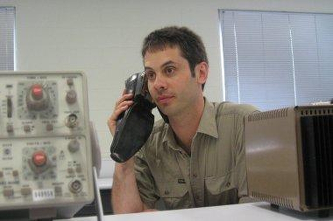 Australas sukūrė batą-telefoną
