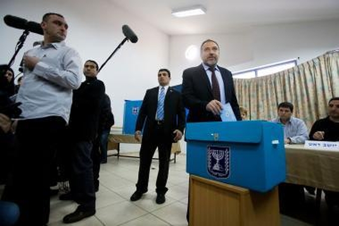 Izraelis renka parlamentą
