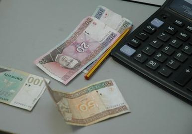 Pernai mažėjo išlaidos moksliniams tyrimams ir technologijų plėtrai