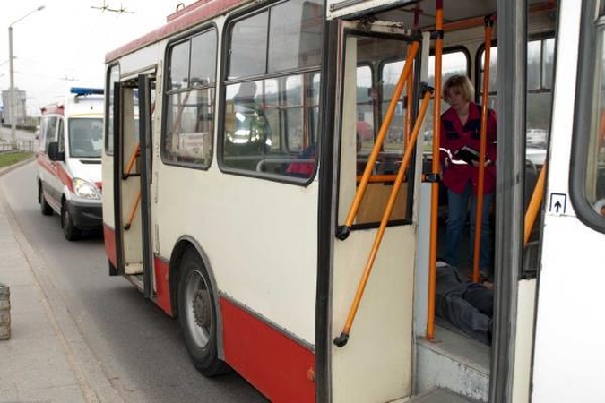Ekspertas: Vilniaus valdžia turi įrodyti, kad vaizdo kameros viešajame transporte būtinos