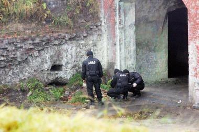 Išminuotojų darbus fortuose sustabdė šikšnosparnių saugotojai 