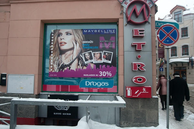 Po įtarimų dėl prekybos narkotikais sostinės barai „Satta“ ir „Metro“ alkoholį pilstys trumpiau
