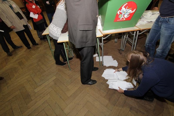 Į antrąjį turą Danės apygardoje patekę politikai stebisi rezultatais 