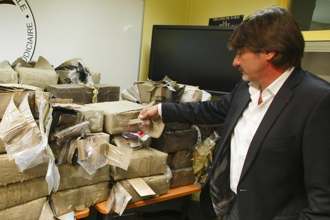 Prancūzijos „superpolicininkas“ kaltinamas ryšiais su nusikaltėliais