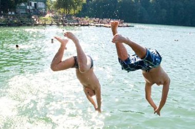 Iki pat savaitgalio kepins karštis