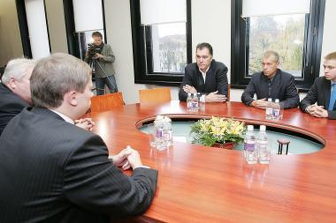 Pažadai paremti „Žalgirį" 