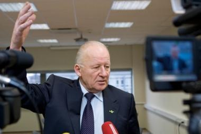 J. Imbrasas kariauja su šilumos tiekėjais