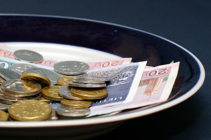 VPT įpareigojo nutraukti pirkimų už 146,2 mln. litų