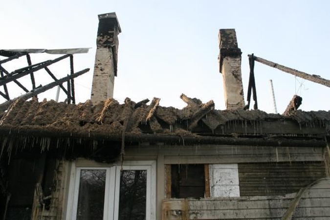 Gaisras be pastogės paliko dvi vilniečių šeimas