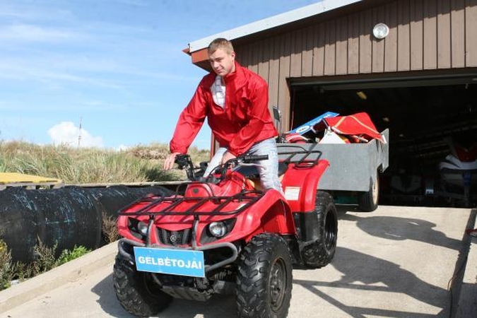 Pirmąją dieną pajūrio gelbėtojams - organizaciniai rūpesčiai
