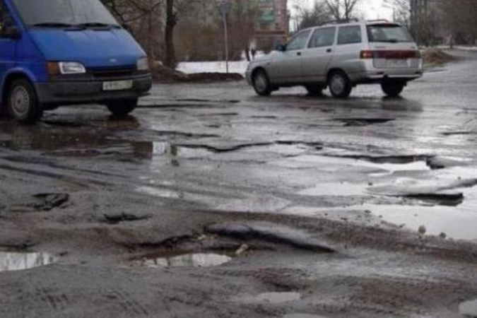 Kelininkai: dauguma rajoninių kelių apledėję