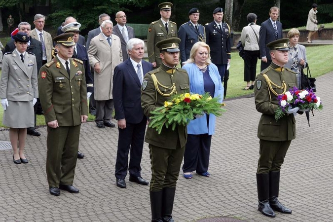 Vilniuje Napoleono kariams atidengta atminimo lenta