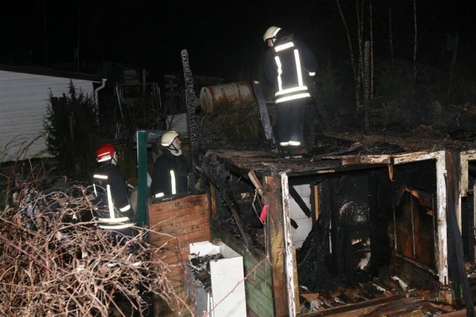 Vilniuje naktį kilo keturi gaisrai, žuvo du žmonės (papildyta)