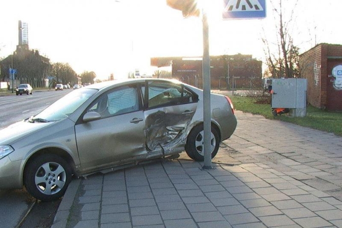 Dėl vėjo Klaipėdoje sutriko šviesoforų darbas