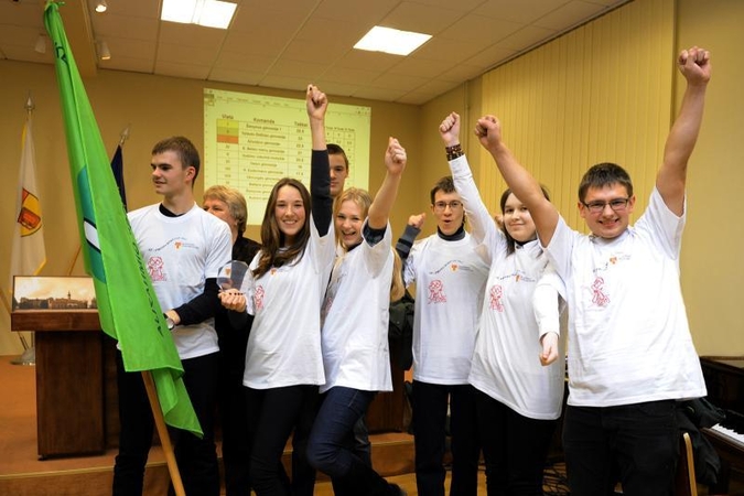 KU protingiausiais pripažinti „Žemynos“ gimnazistai