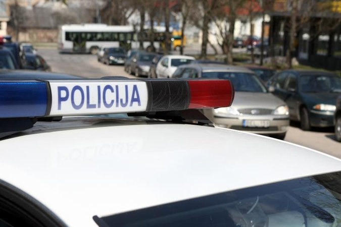 Per avariją Šiauliuose nukentėjo du policininkai