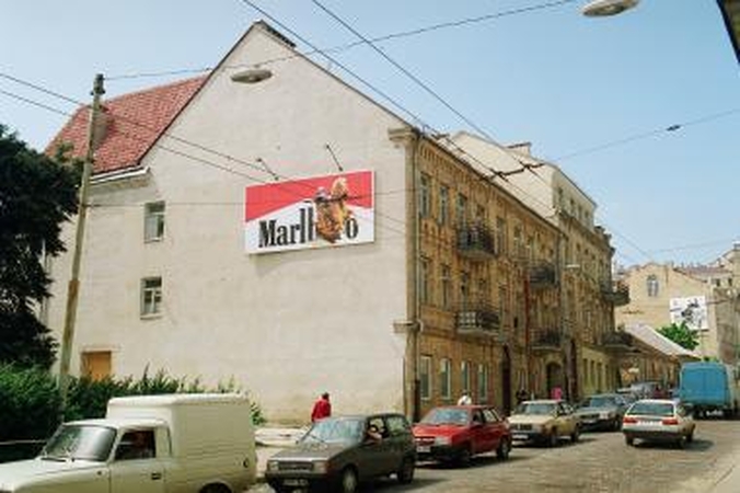 Prie kiekvienos lauko reklamos – žinios apie užsakovus