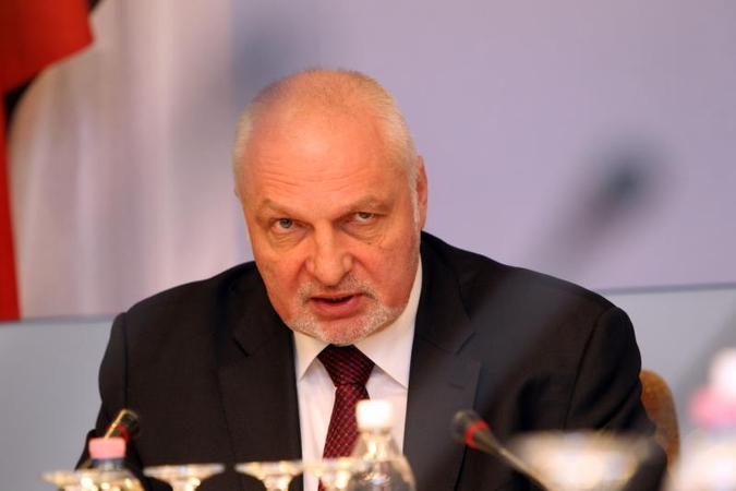 V. Mazuronis: daugiabučių renovacijos darbus privalu apdrausti