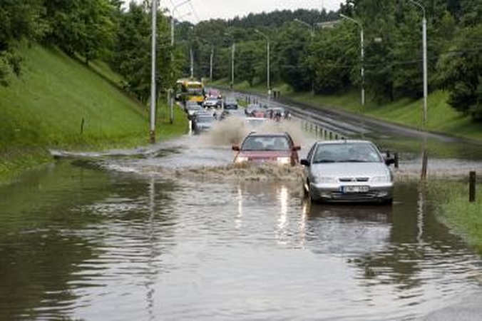 Lietuvoje gamta siautėjo