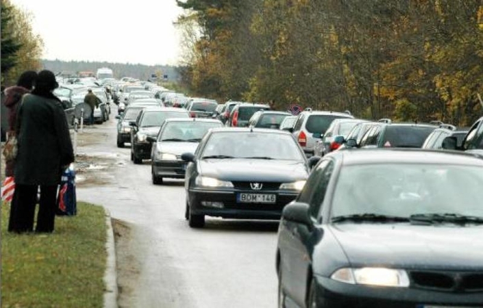 Į kapines per Vėlines veš daugiau autobusų (eismo schemos)