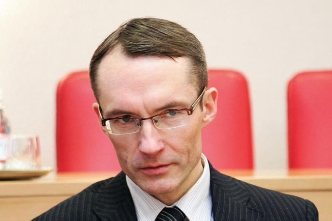 E.Šileikis nesutinka, kad R.Pakso byloje reikia keisti Konstituciją