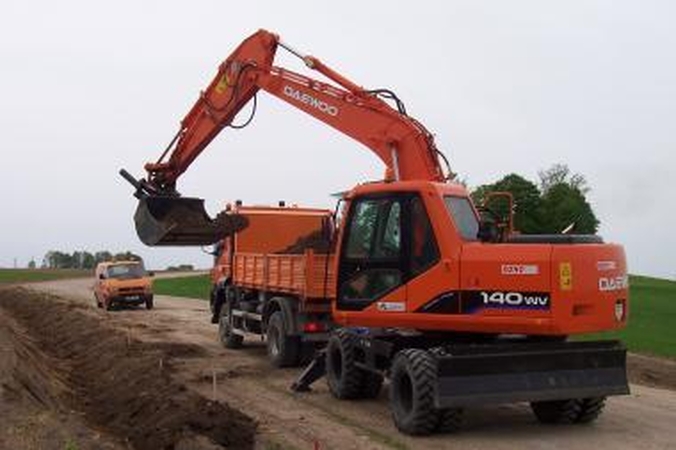 Transportininkai gaivina ekonomiką