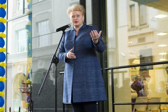 Prezidentė: imigracijos į Šveicariją apribojimai ES narėms - keisti