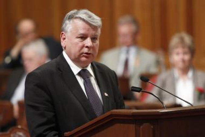 Dujos nėra prekė, kuriai negalioja rinkos dėsniai, teigia Lenkijos Senato pirmininkas 