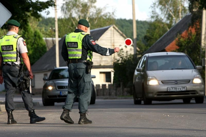 Policijos reidas: apduję dviratininkai ir vairuotojai be teisių