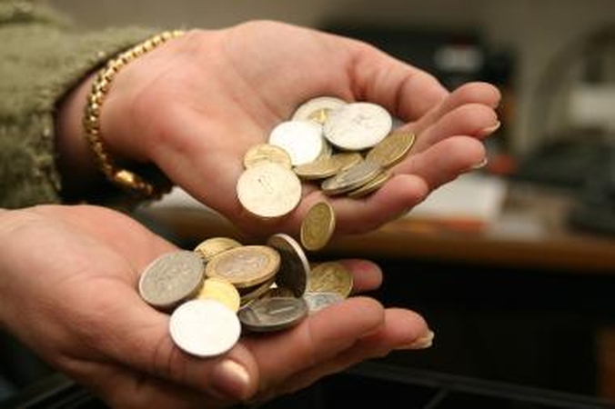 Uostamiestyje ketinama mažinti vadovų atlyginimus