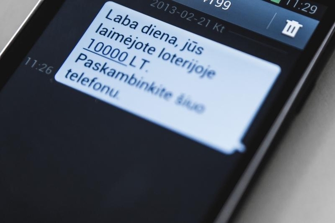 Darbą siūlę sukčiai sės                 už grotų