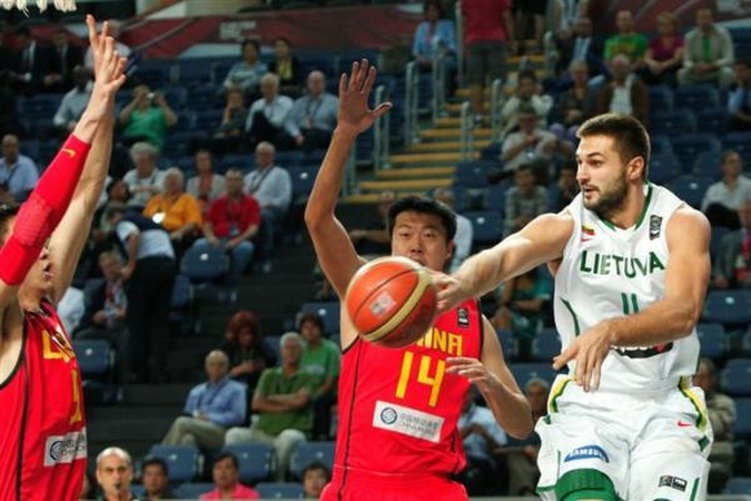 L.Kleiza nustūmė kinus nuo kelio į ketvirtfinalį