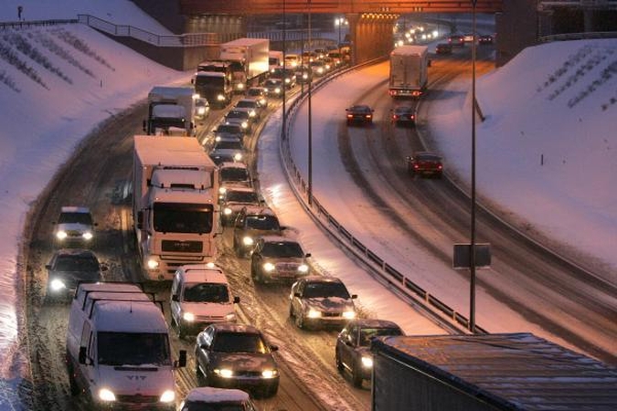 Prieš šventes prekybos centrų aikštelėse avarijų padaugėja