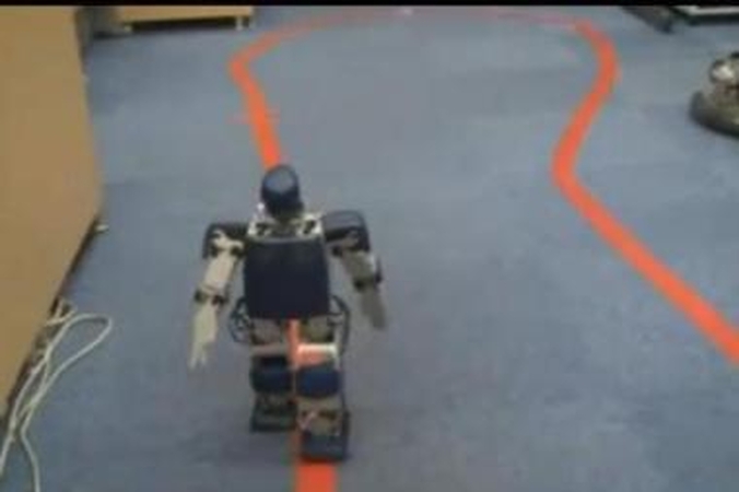 Japonijoje organizuojamas robotų bėgimo maratonas 